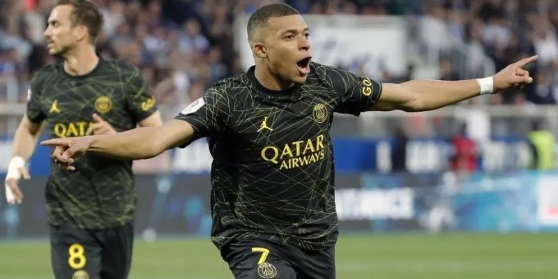 Mbappe gia tăng sức mạnh cho hàng công